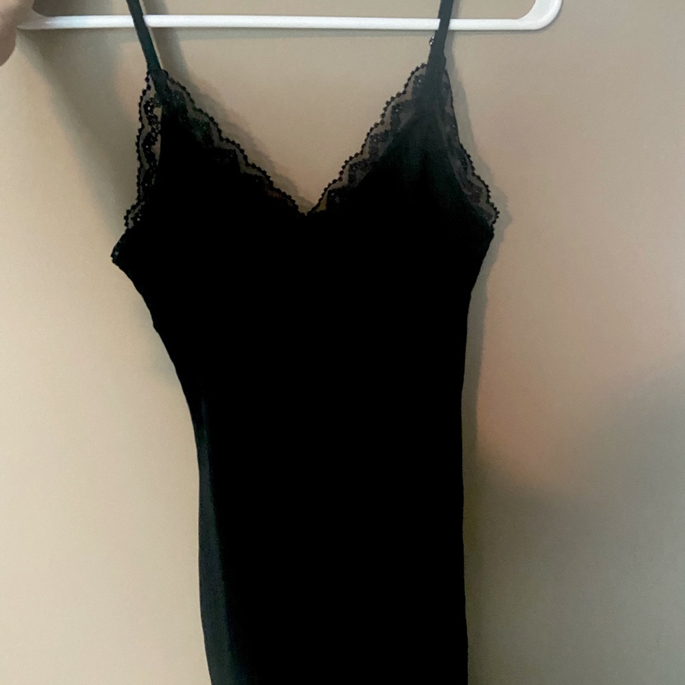 Ribbed black bodycon dress. Excepting all reasonable offers!!!